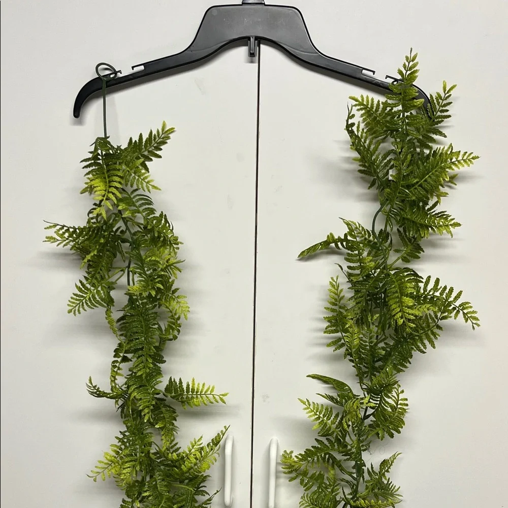 Vibrant Green Faux Fern 🪴